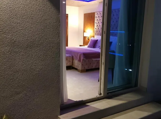 בית הארחה Pasis רוביני