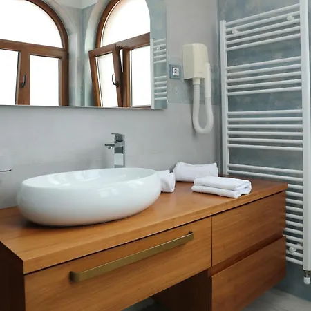 Gostinjska kuća Pasis 4*