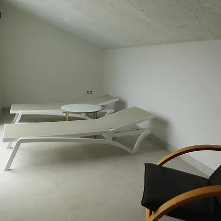Gostinjska kuća Pasis 4*