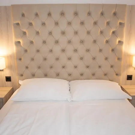 Gostinjska kuća Pasis 4*