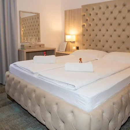 Pasis ゲストハウス ロヴィニ